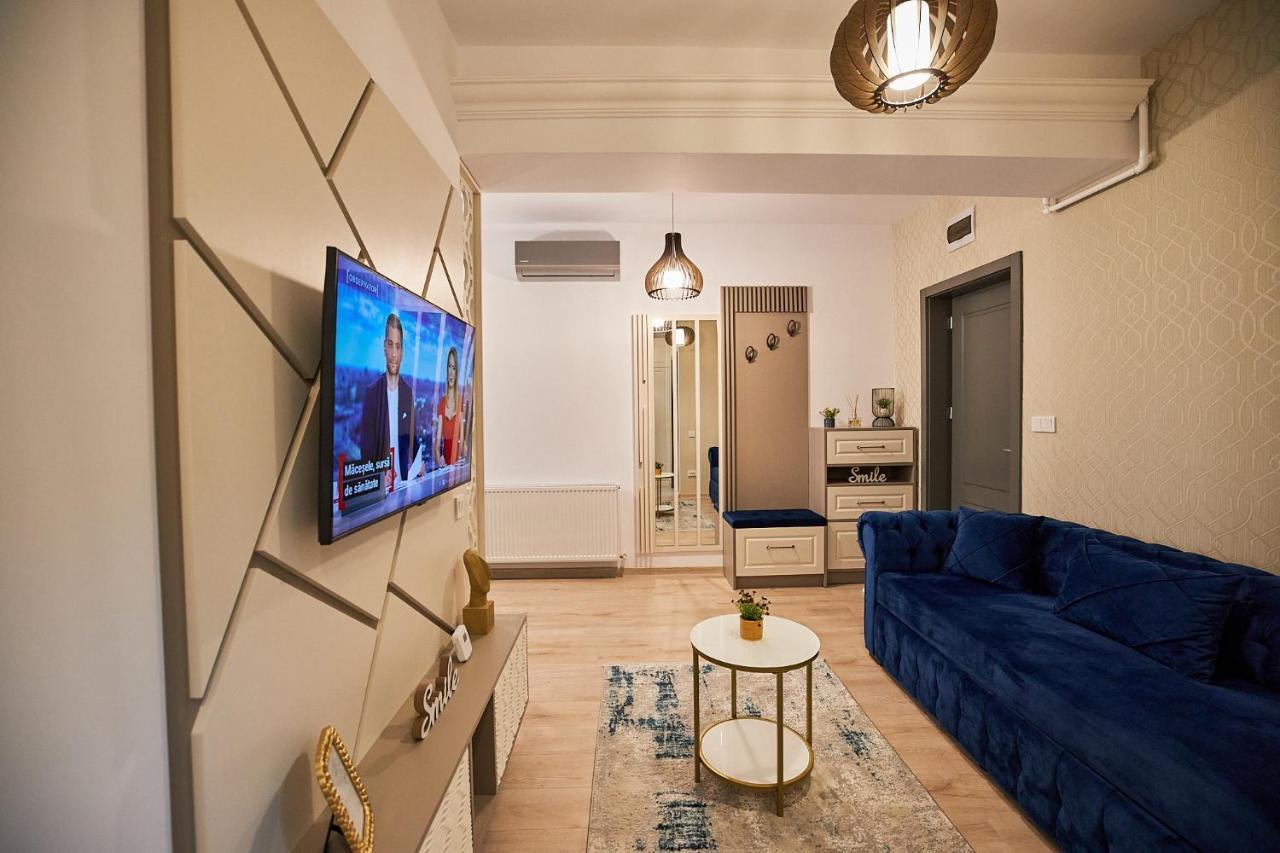 Uptown Apartments Iasi Luaran gambar