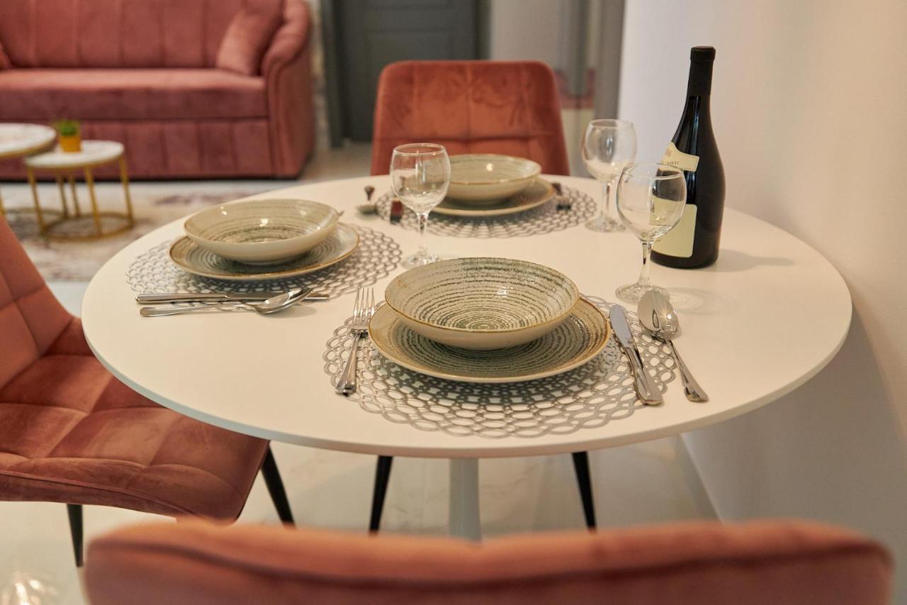Uptown Apartments Iasi Luaran gambar