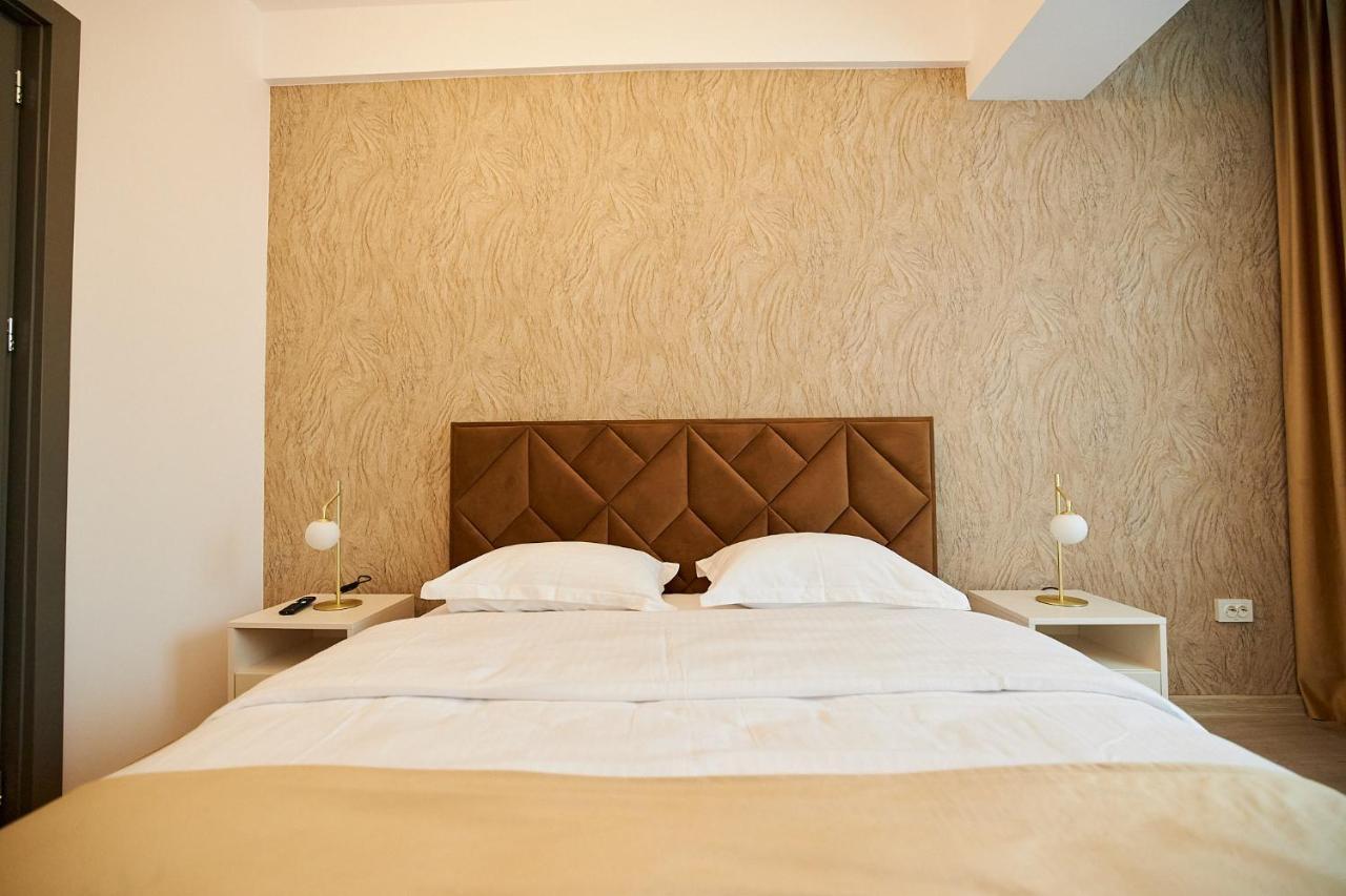 Uptown Apartments Iasi Luaran gambar