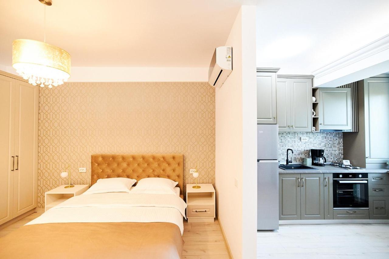 Uptown Apartments Iasi Luaran gambar